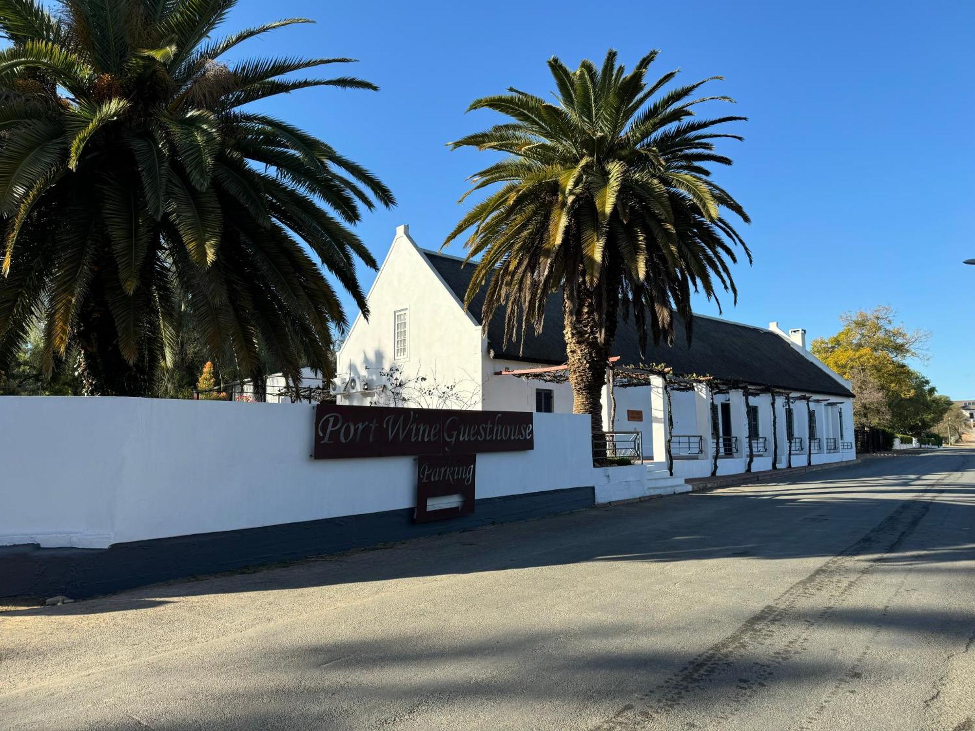 Port Wine Guesthouse Calitzdorp Extérieur photo